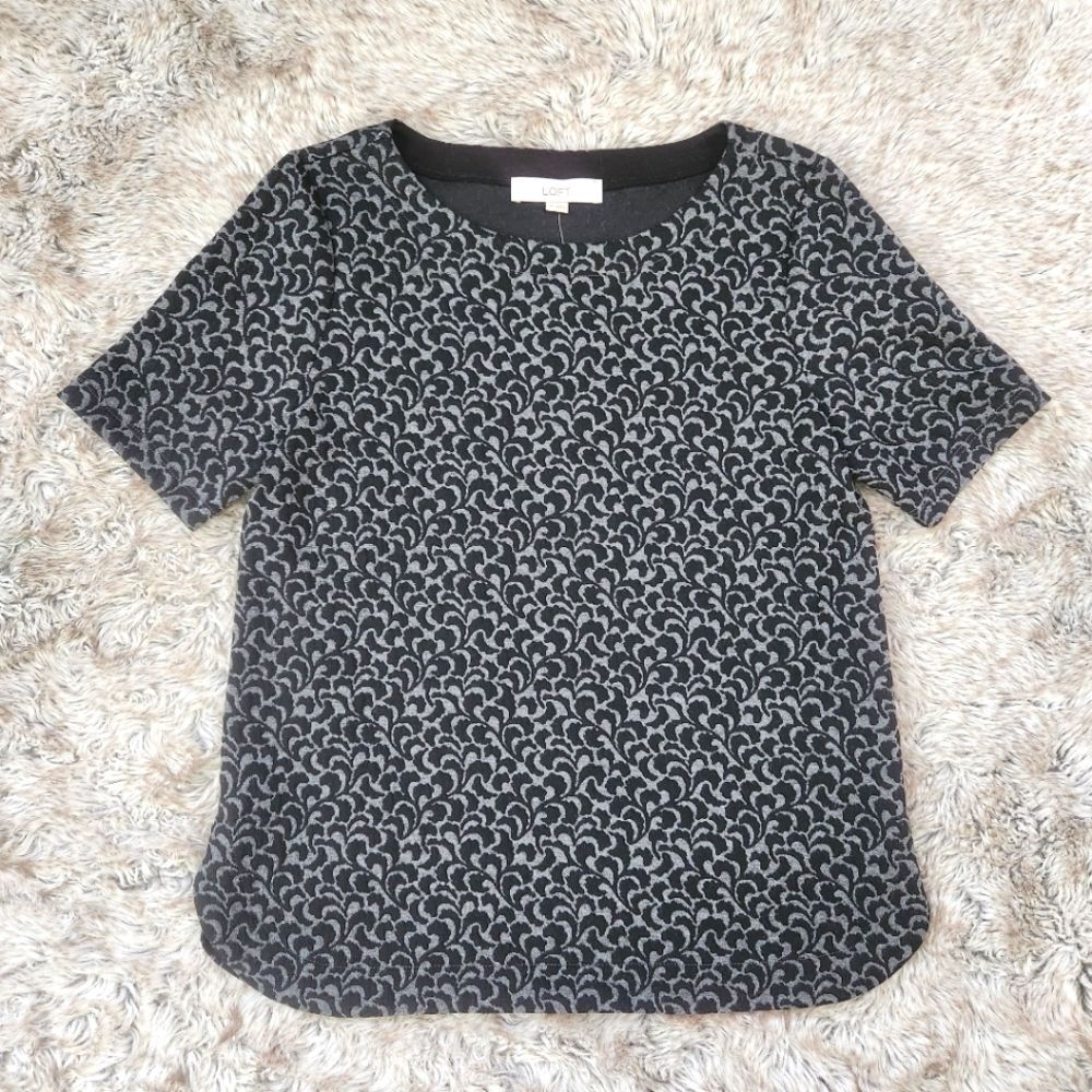 Ann Taylor LOFT Short Sleeve Jacquard Top Gray and Black Women's‎ Size Small